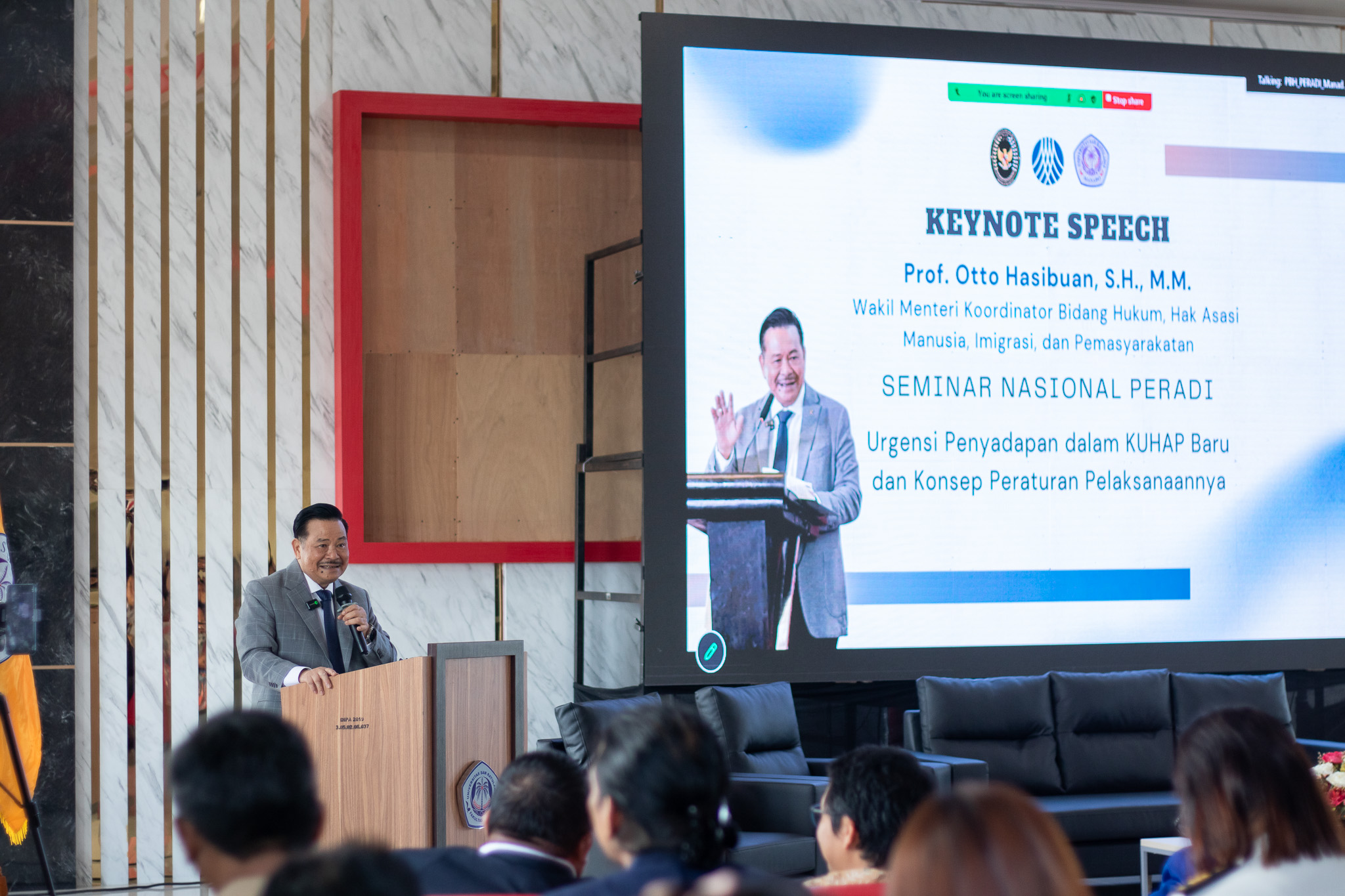 PBH PERADI Manado dan UNSRAT Sukses Gelar Seminar Nasional Bersama Prof. Otto Hasibuan